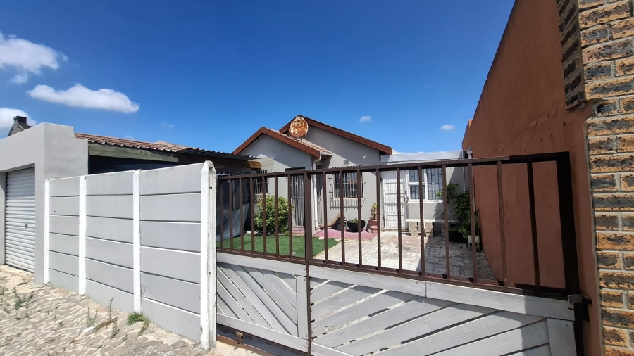5 Bedroom Property for Sale in Westgate Western Cape